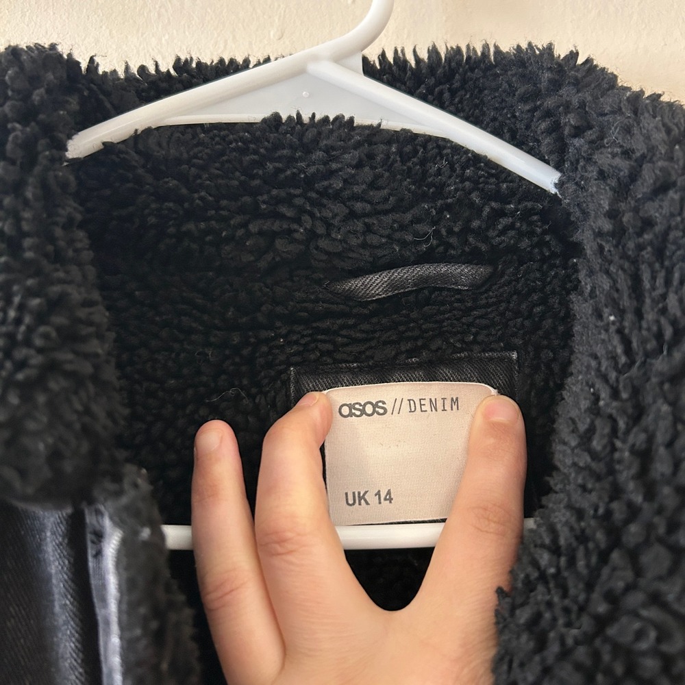 ASOS DENIM Black Washed Sherpa Lined Trucker Jacket‎ US 10 - Picture 5 of 14